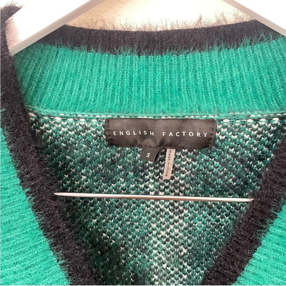 Vici Taylor Plaid Cardigan - Picture 5 of 9